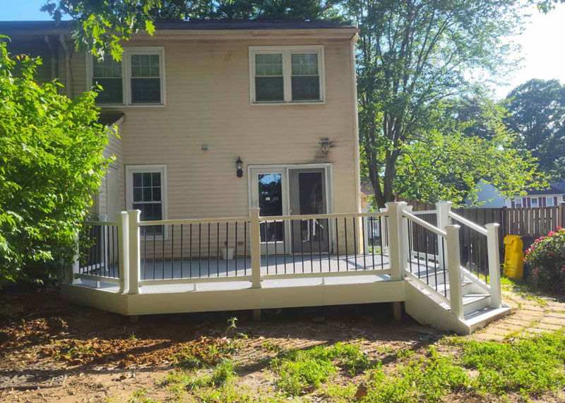 Deck installed by Emperor Fence LLC